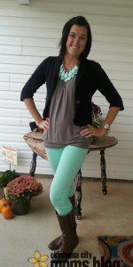 The mint colored jeans give this outfit the perfect pop of color. 