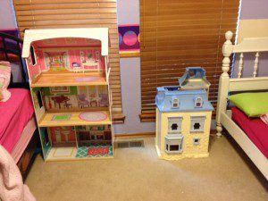 siblings share a room - toys