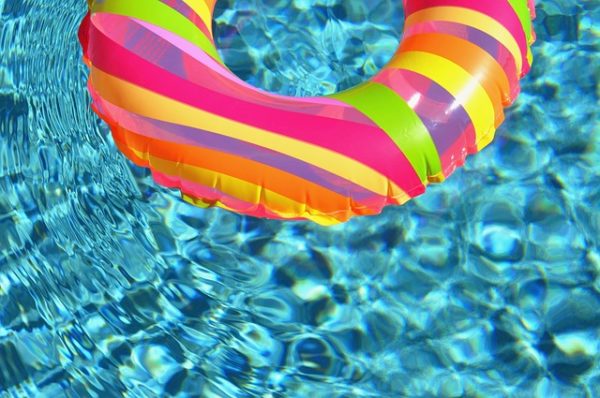 swim ring from 10 ways for your home to say summer